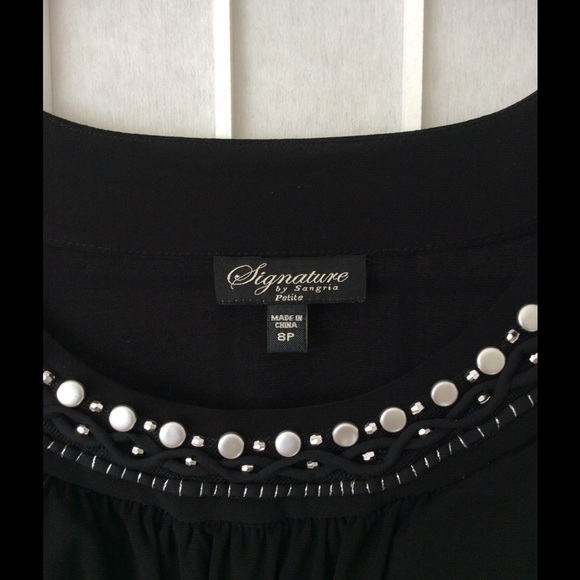 SIGNATURE by Sangria little black dress - Picture 3 of 6